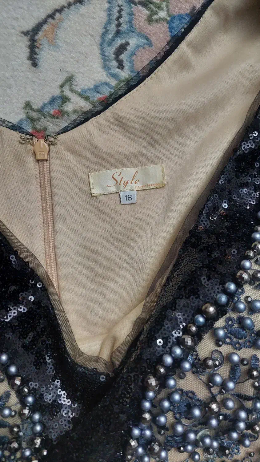 لباس مجلسی کارشده سایز ۴۶|لباس|تهران, سعادت‌آباد|دیوار