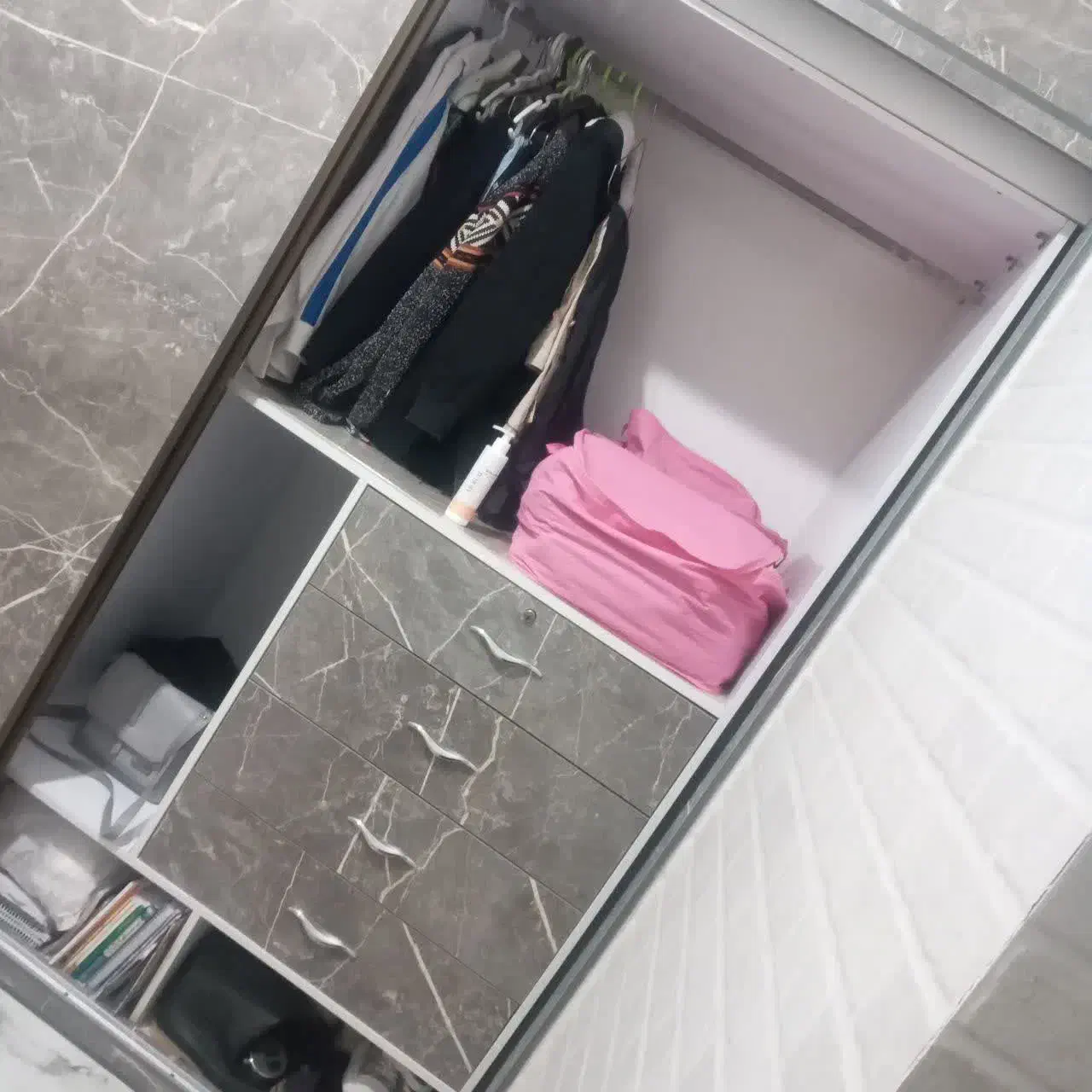 طراحی واجرای کابینت وکمددیواری ریلی|خدمات پیشه و مهارت|هشتگرد, خور|دیوار