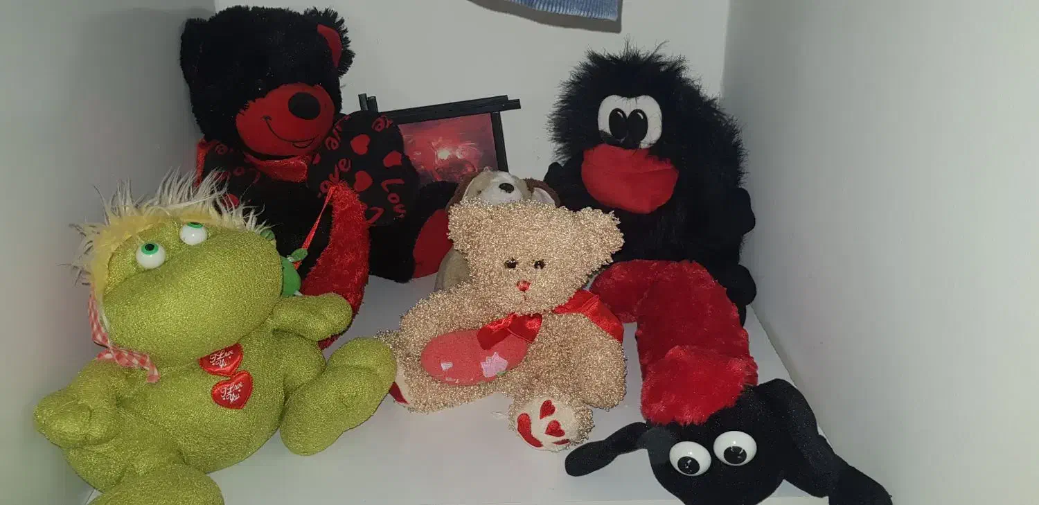 عروسک|اسباببازی بچه|پردیس, فاز ۱۱|دیوار