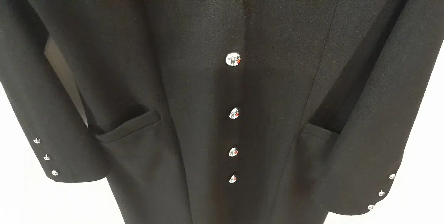 پالتو|لباس|بناب, |دیوار