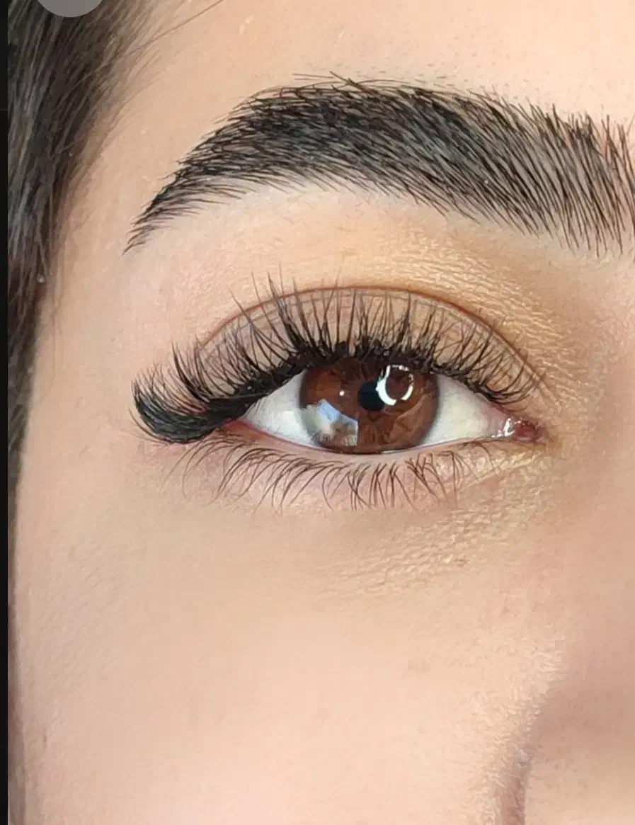 انجام اکستنشن، کاشت و لیفت|خدمات آرایشگری و زیبایی|سنندج, |دیوار