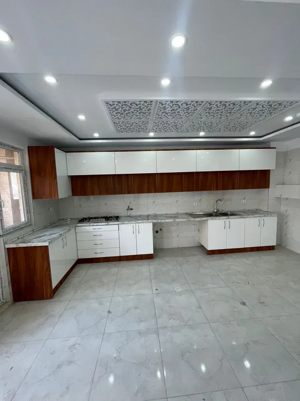 ۱۵۰متر/۳خواب/پارکینگ سندی/اسانسور/تک واحدی|اجارهٔ آپارتمان|اندیشه, شهرک مریم|دیوار