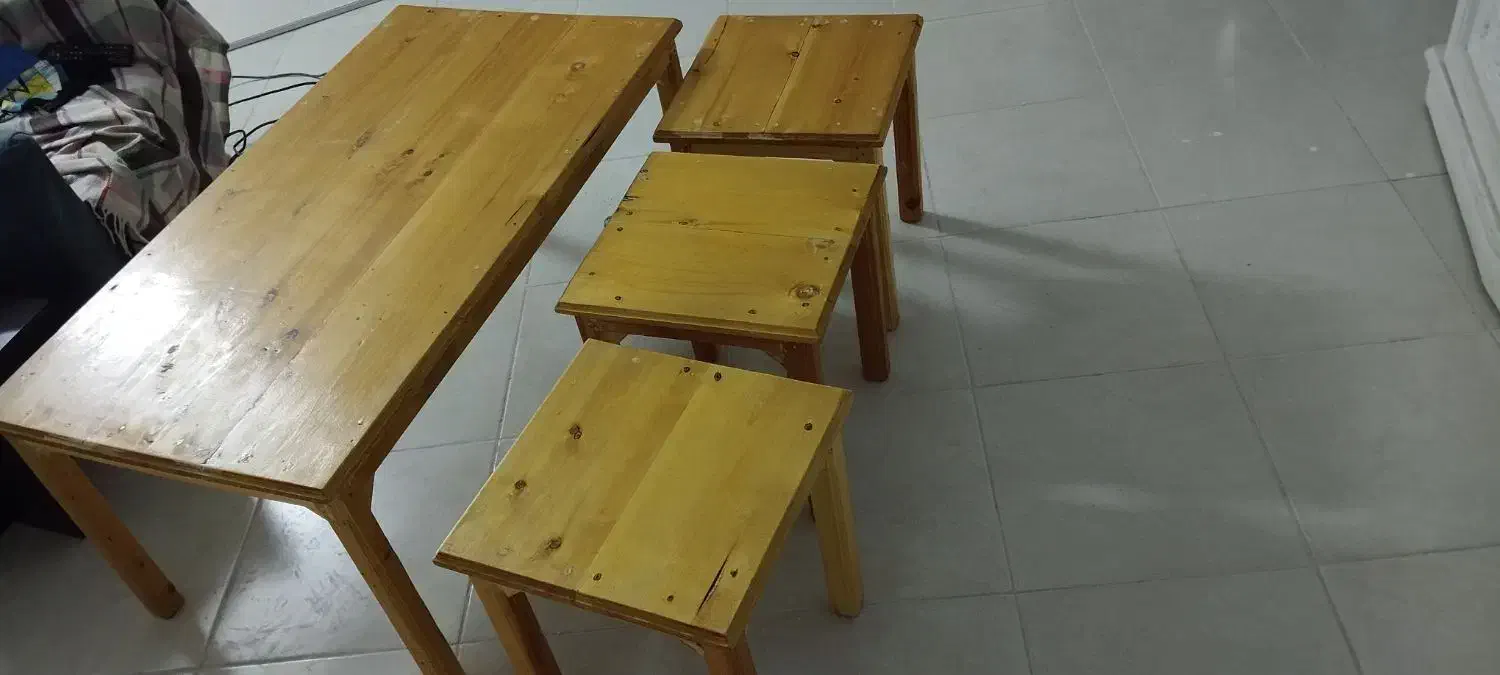 جلو مبلی|مبلمان خانگی و میز عسلی|شاهین‌شهر, شهرک هشت بهشت|دیوار
