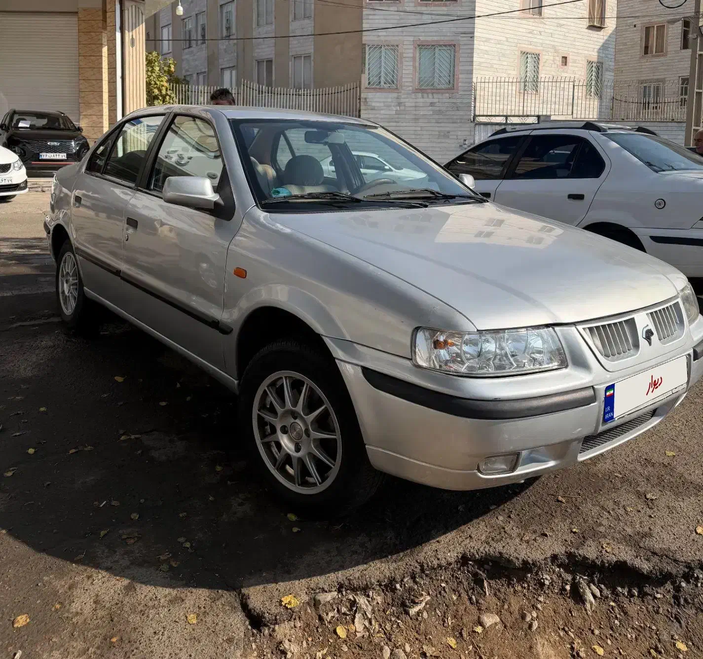 سمند ال ایکس مدل ۸۷ نقره‌ای|خودرو سواری و وانت|قزوین, |دیوار