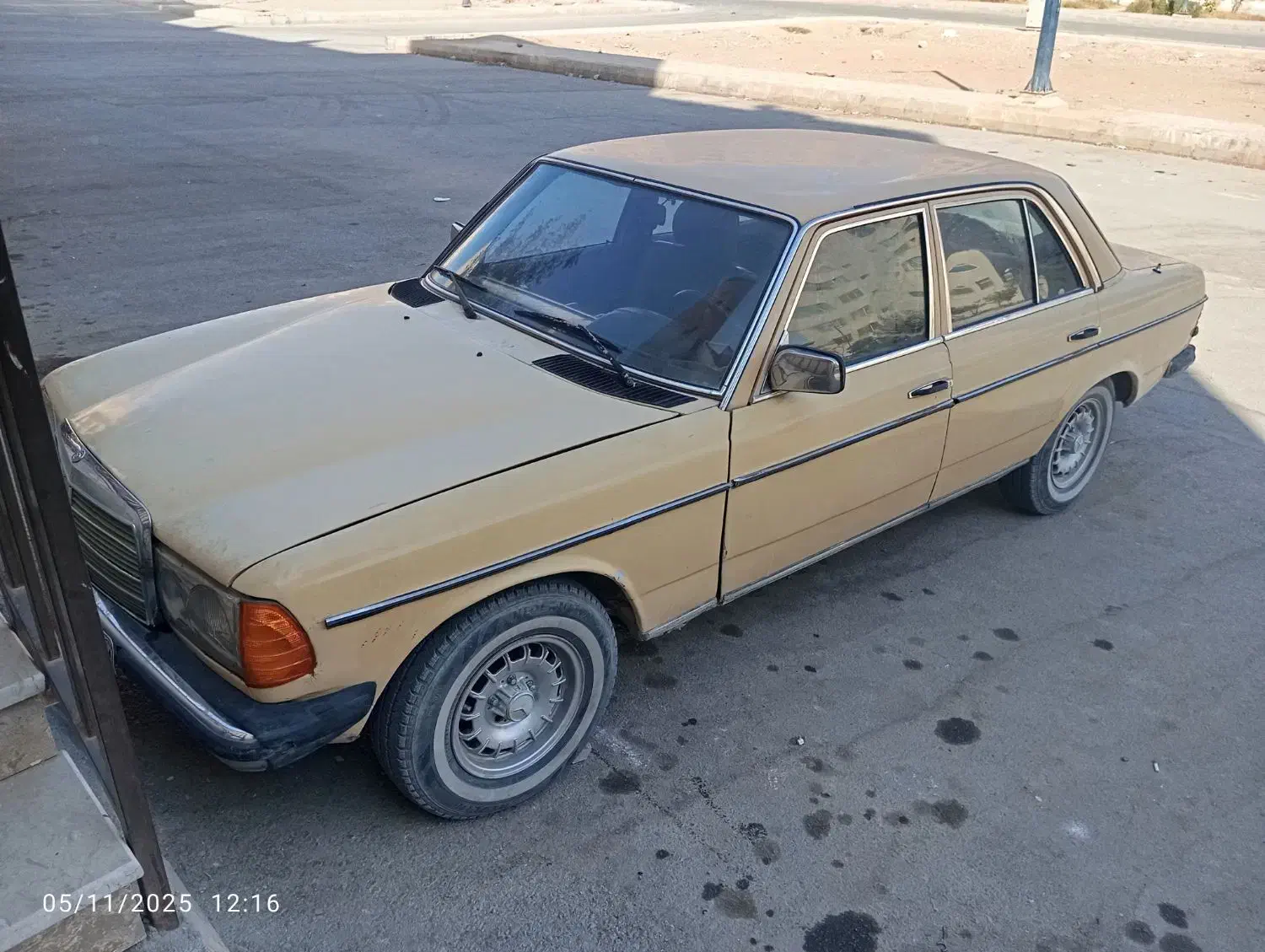 بنز ۲۳۰دانشجویی مدل ۵۹|خودرو کلاسیک|فولادشهر, C4|دیوار