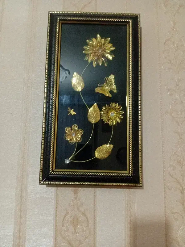 تابلو گل طلایی و سینی نگین دار|تابلو، نقاشی، عکس|تهران, هفده شهریور|دیوار
