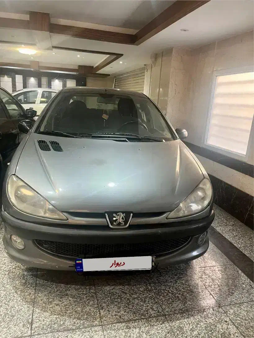 ماشین۲۰۶ تیپ۲|خودرو سواری و وانت|تهران, منیریه|دیوار