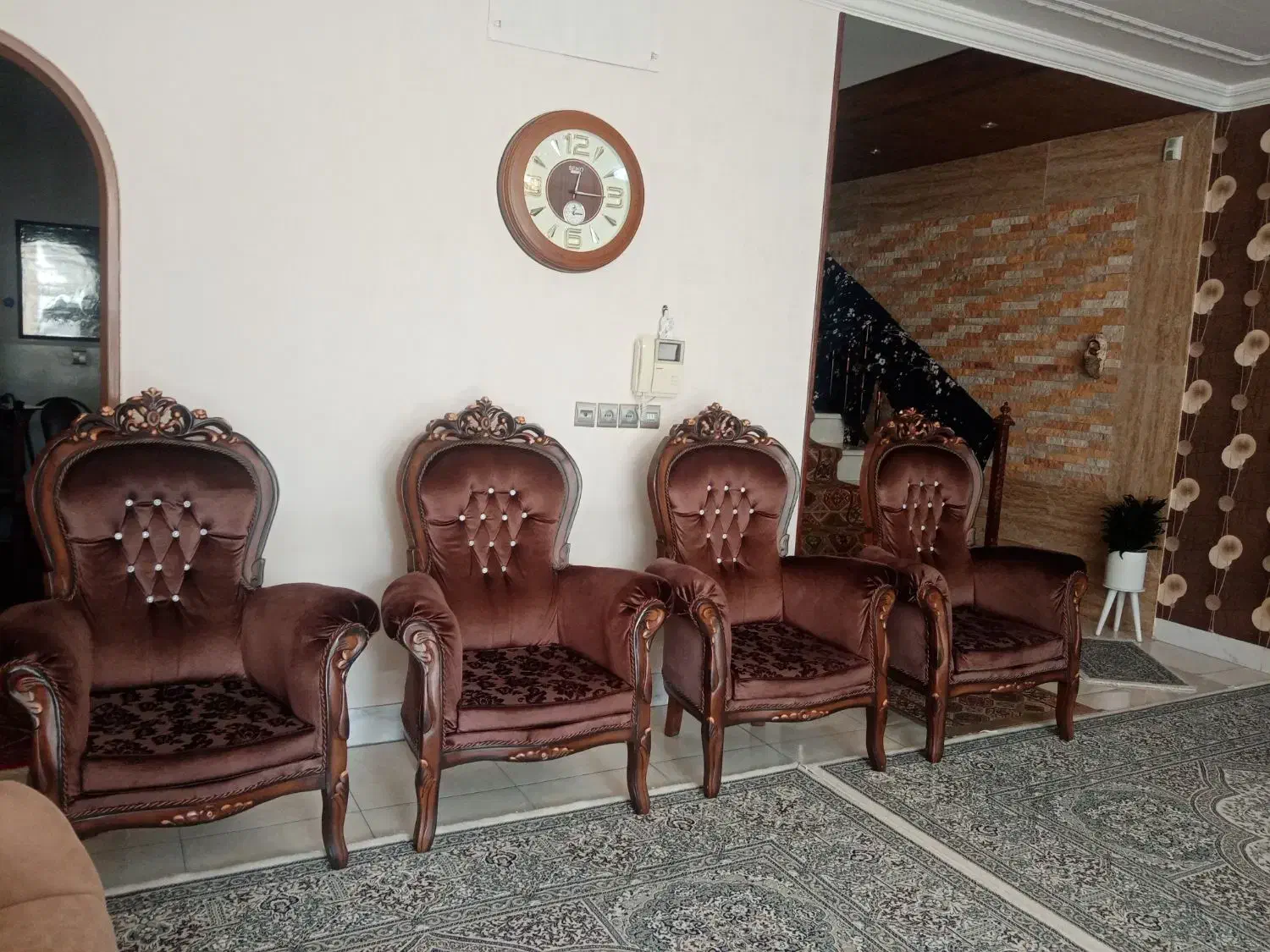 فروش مبلمان استیل سلطنتی 9 نفره با میز|مبلمان خانگی و میز عسلی|نجف‌آباد, ویلاشهر|دیوار