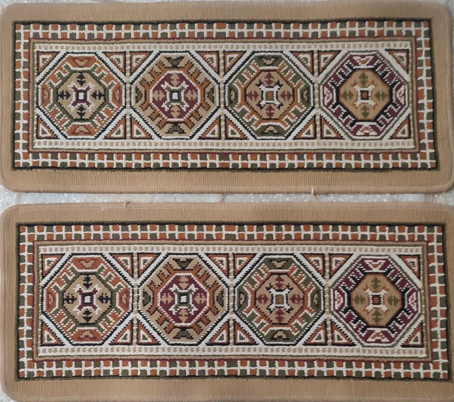 روپله ای ۲۵ در ۷۵ سانتیمتر و میز اتو|فرش|کرمانشاه, |دیوار