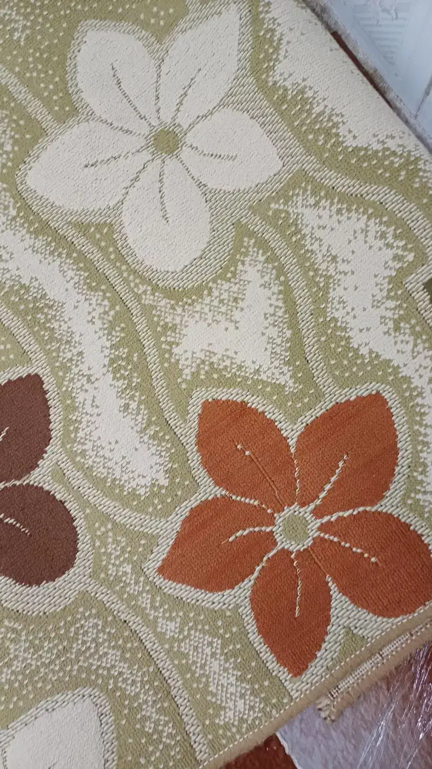 تعدادی گلیم ماشی و گلیم دست بافت تمیز بدون مشکل|گلیم، جاجیم، گبه|خاوران, |دیوار