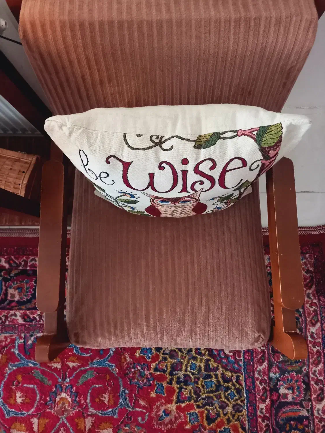 صندلی چوبی قدیمی|صندلی و نیمکت|مشهد, طلاب|دیوار