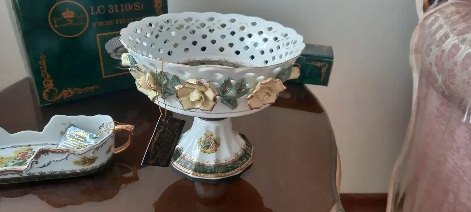 ظرف ظروف چینی کریستال گل برجسته چک آجیل گلدان حراج|حراج|تهران, نصرت|دیوار