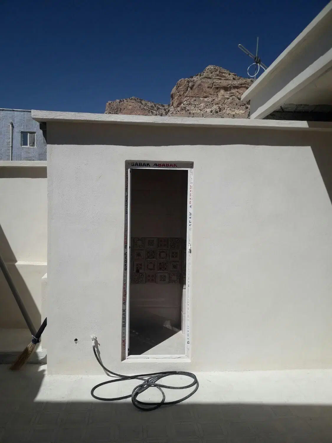 سیمانکاری زبره ونرمه تمیز|خدمات پیشه و مهارت|ایلام, |دیوار