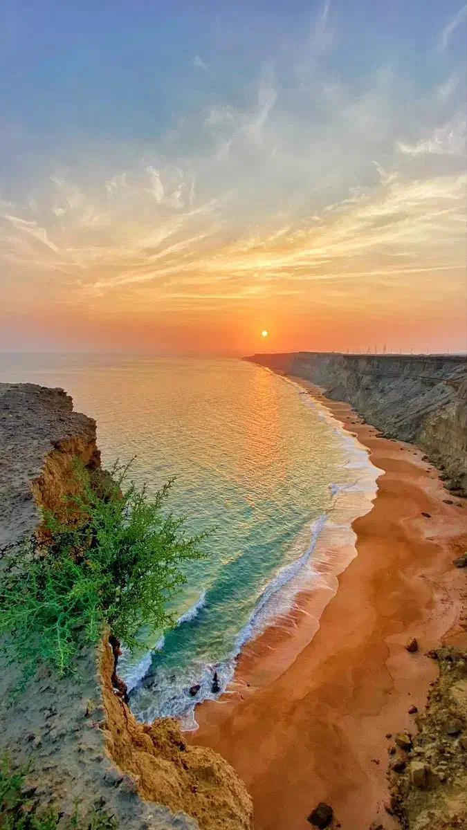 بهترین آفرهای کیش و قشم(جزایر سه گانه)|تور و چارتر|گرگان, |دیوار