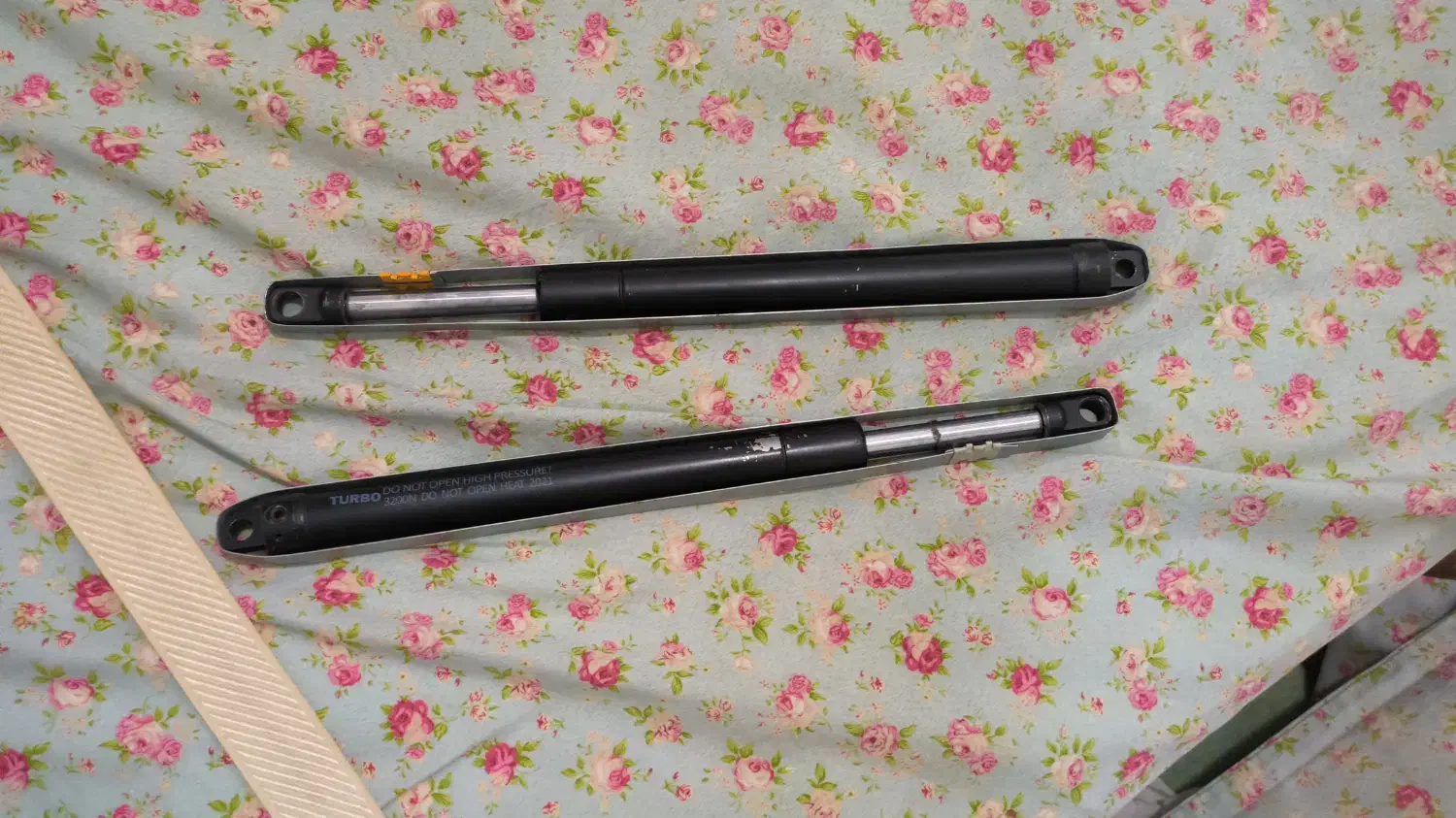 یراق تخت تاشو با خوشخواب|تخت و سرویس خواب|رشت, پل تالشان|دیوار