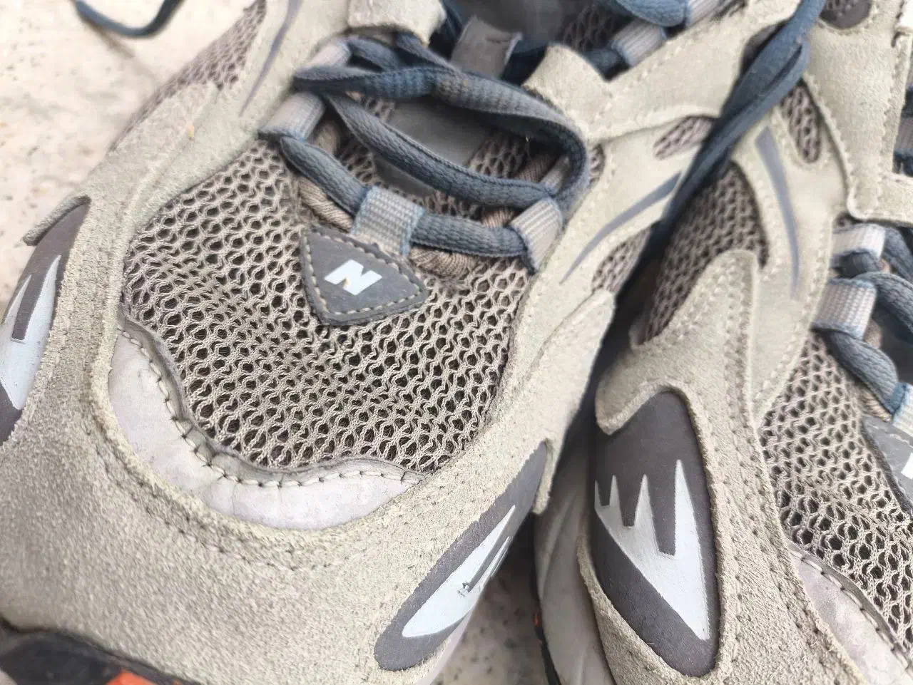 کفش نیوبالانس 725|کیف، کفش، کمربند|قشم, |دیوار