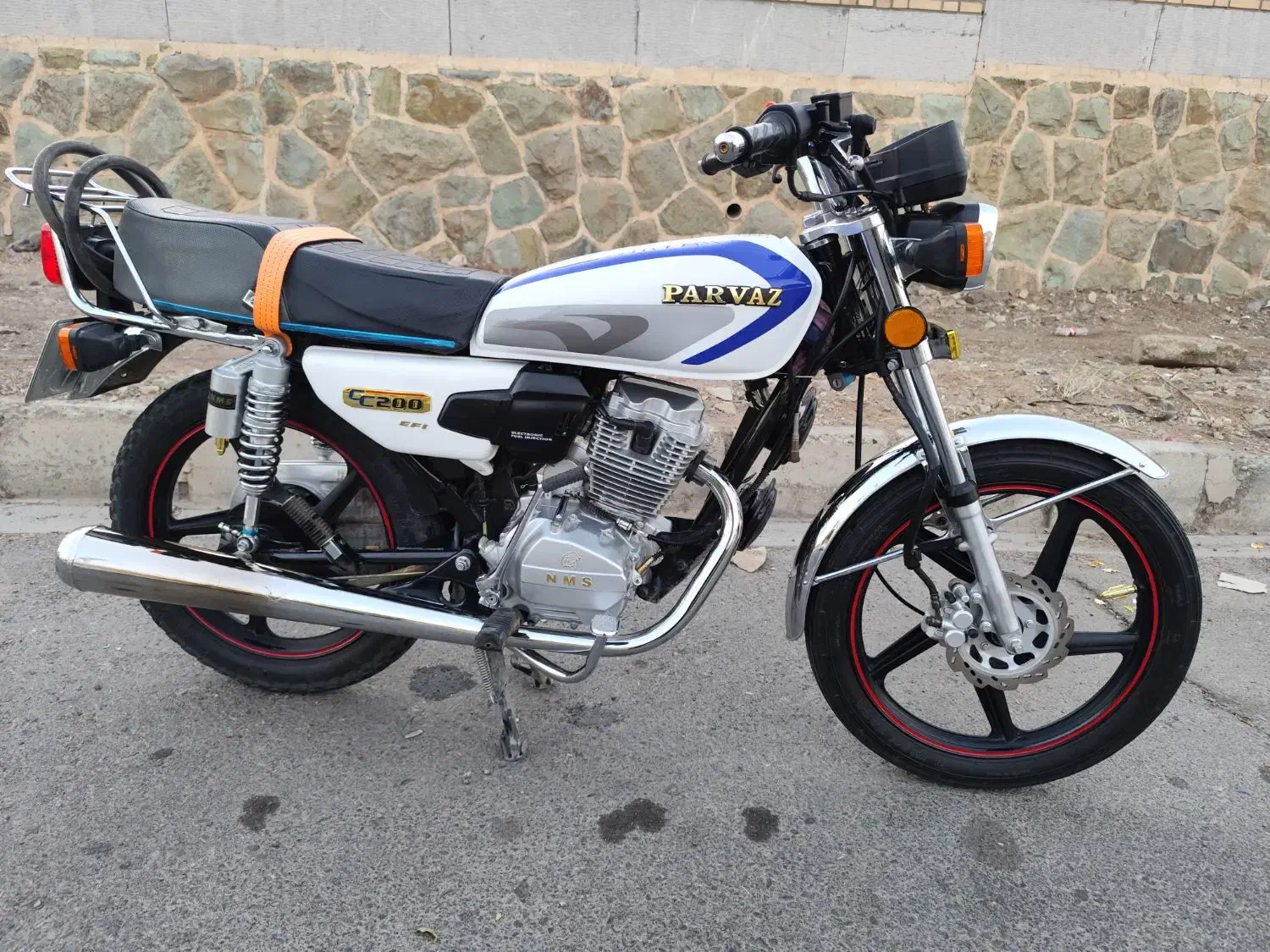 موتور۲۰۰ccپرواز ۴۰۲|موتورسیکلت|اشتهارد, |دیوار