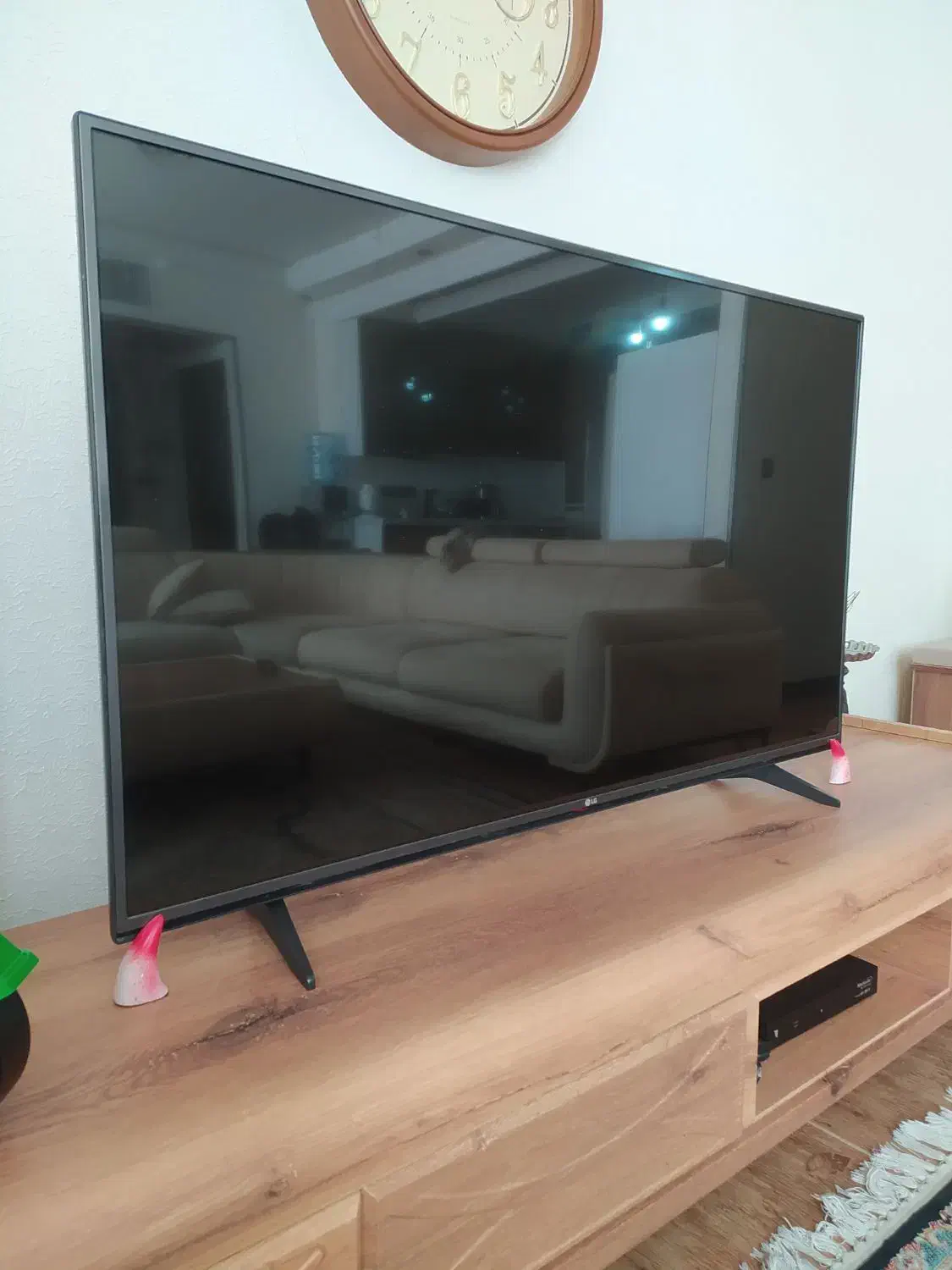 LED LG|تلویزیون و پروژکتور|شاهین‌شهر, شهرک هشت بهشت|دیوار