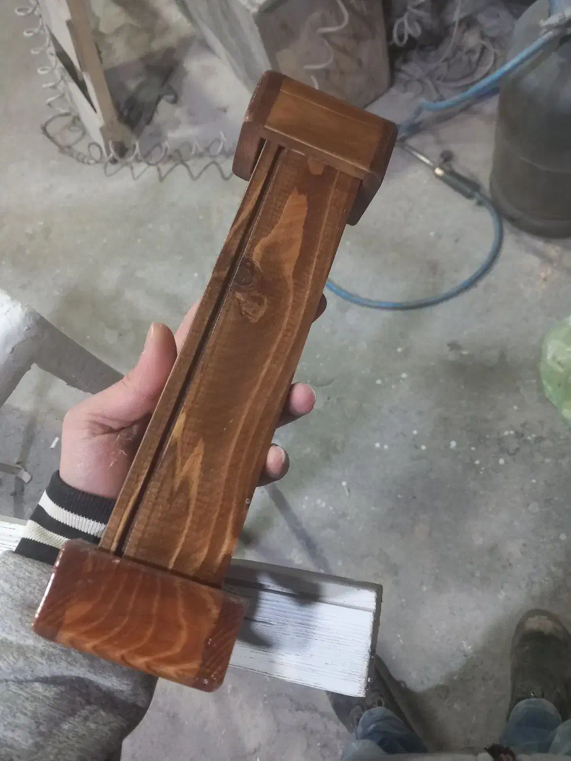 به کارگر ساده و استادکار نیازمندیم|استخدام معماری، عمران و ساختمانی|رشت, آب آسیاب|دیوار