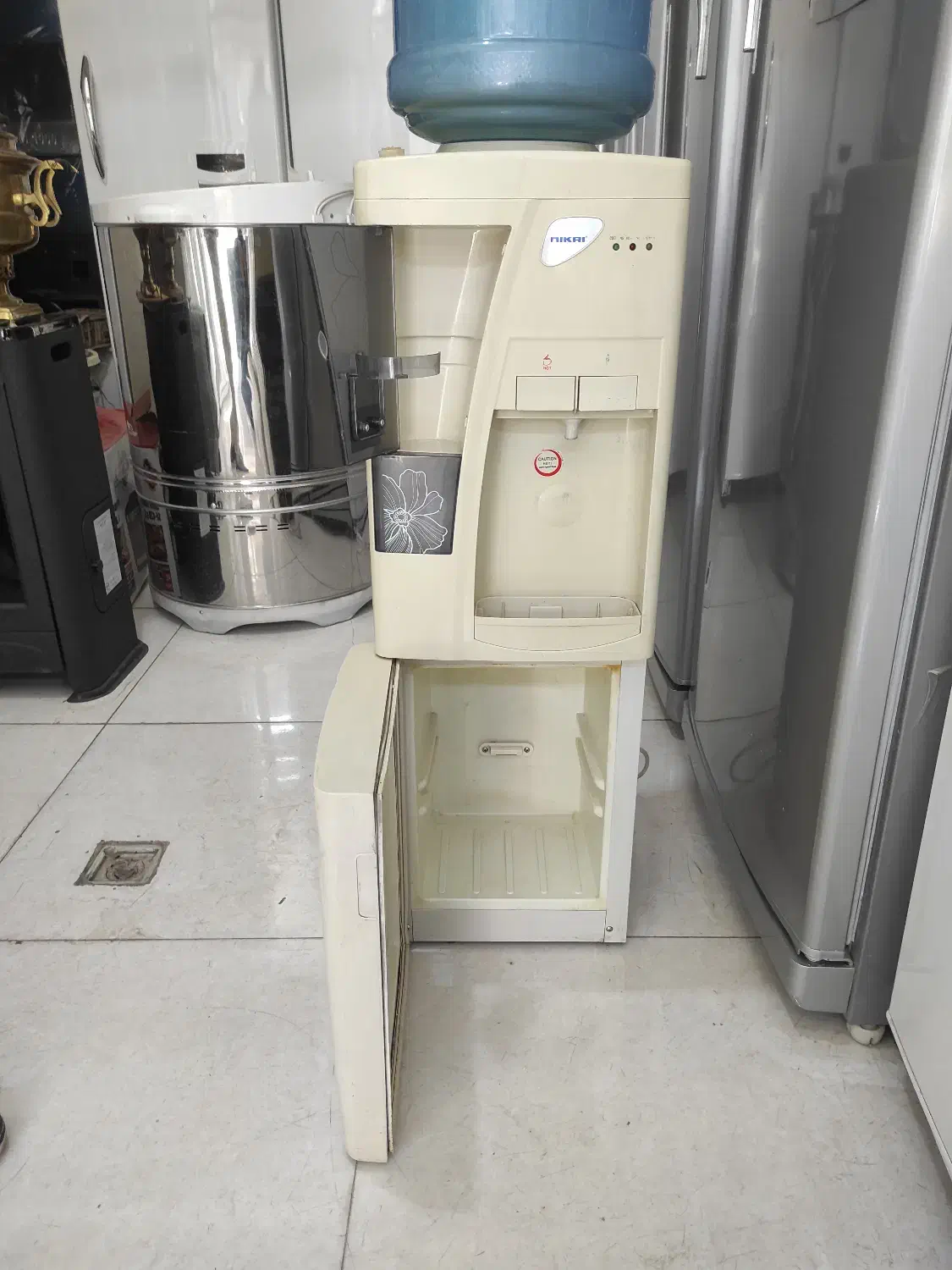 آبسردکن و گرم کن یخچال دار|آب‌سردکن و تصفیه آب|سقز, |دیوار