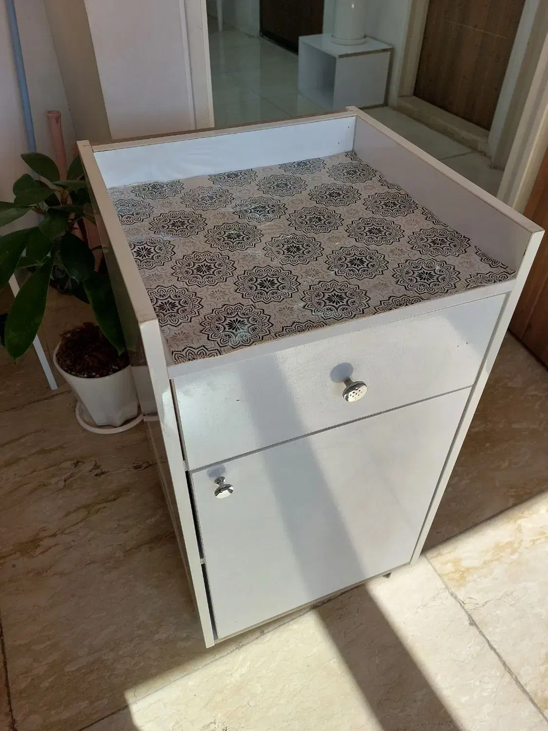 ترولی کشودار|آرایشگاه و سالنهای زیبایی|پردیس, فاز ۴|دیوار