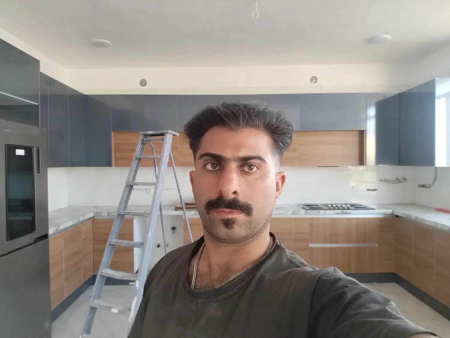 کابینت بافق به نرخ اتحادیه. ام دی آف و های گلاس|مصالح و تجهیزات ساختمان|بافق, |دیوار