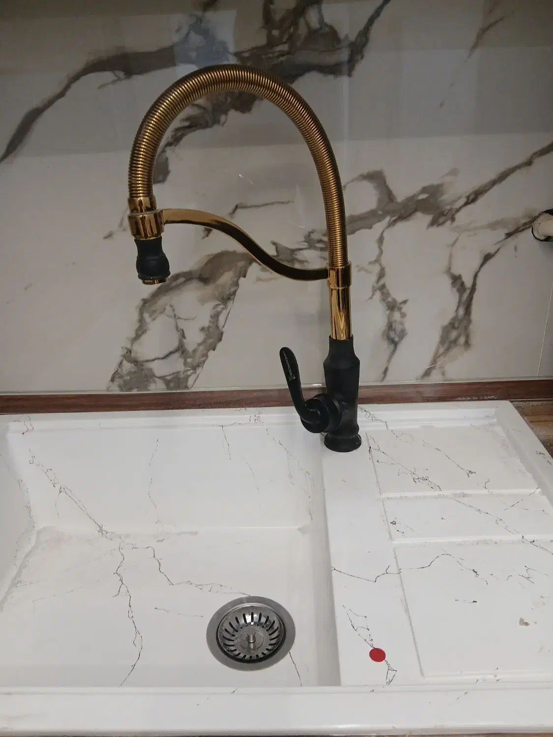 تاسیسات پکیج،شیرآلات و...|خدمات پیشه و مهارت|پرند, فاز ۶|دیوار