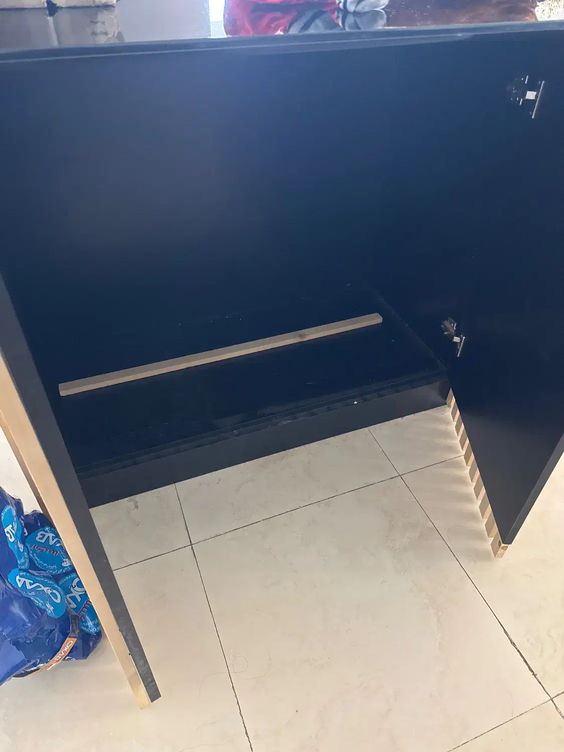 جزیره تمام چوب|میز و صندلی غذاخوری|کیش, |دیوار