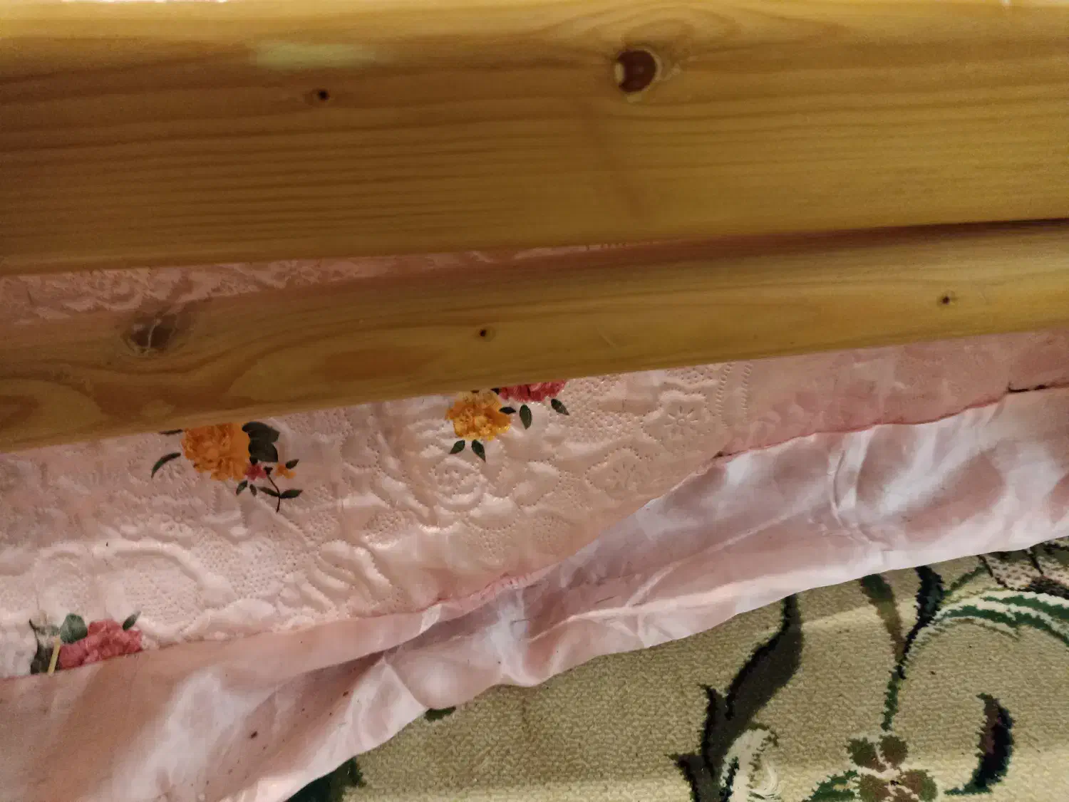 تخت خواب همراه با دراور طبق عکس چوب روس|تخت و سرویس خواب|پردیس, فاز ۱۱|دیوار