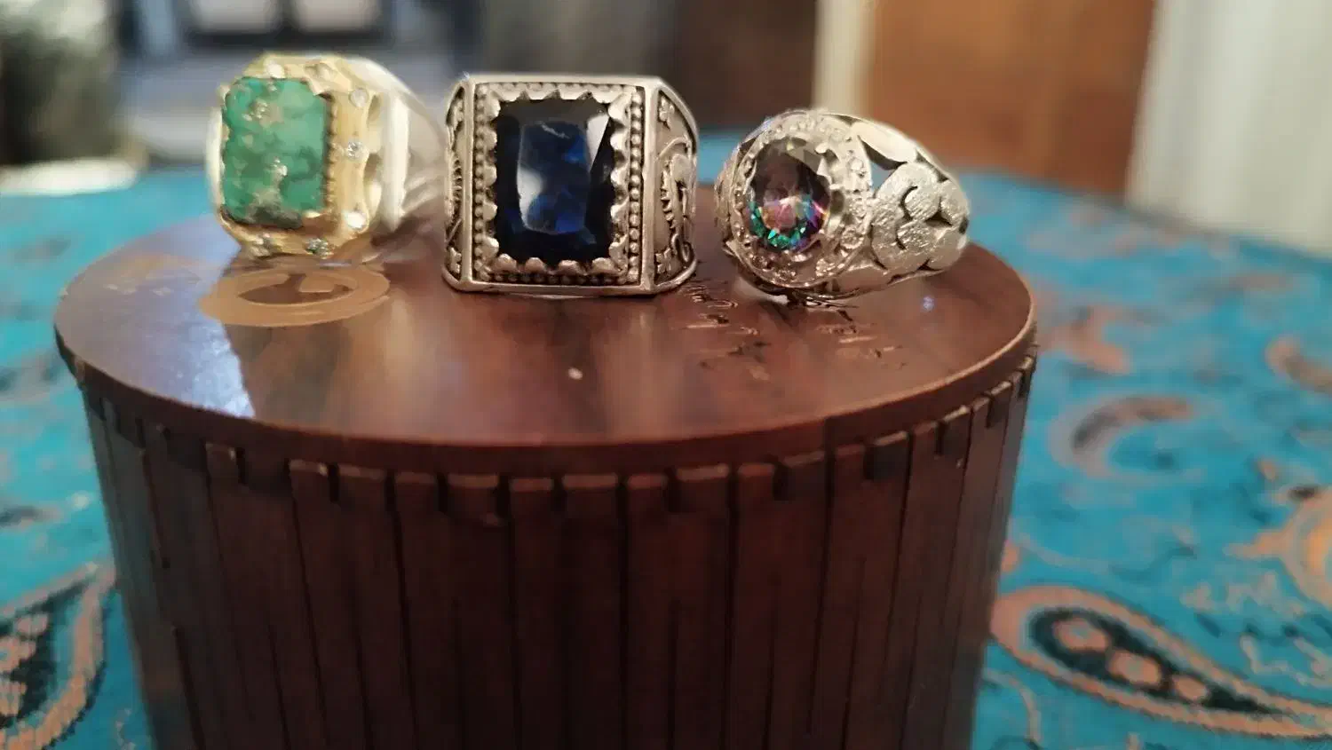 انگشتر اولی ازسمت راست برای فروش است|جواهرات|کوهسار (البرز), |دیوار