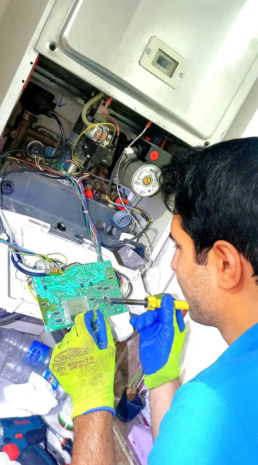 «تعمیرات تخصصی» *پکیج و آبگرمکن دیواری*|خدمات پیشه و مهارت|ارومیه, |دیوار