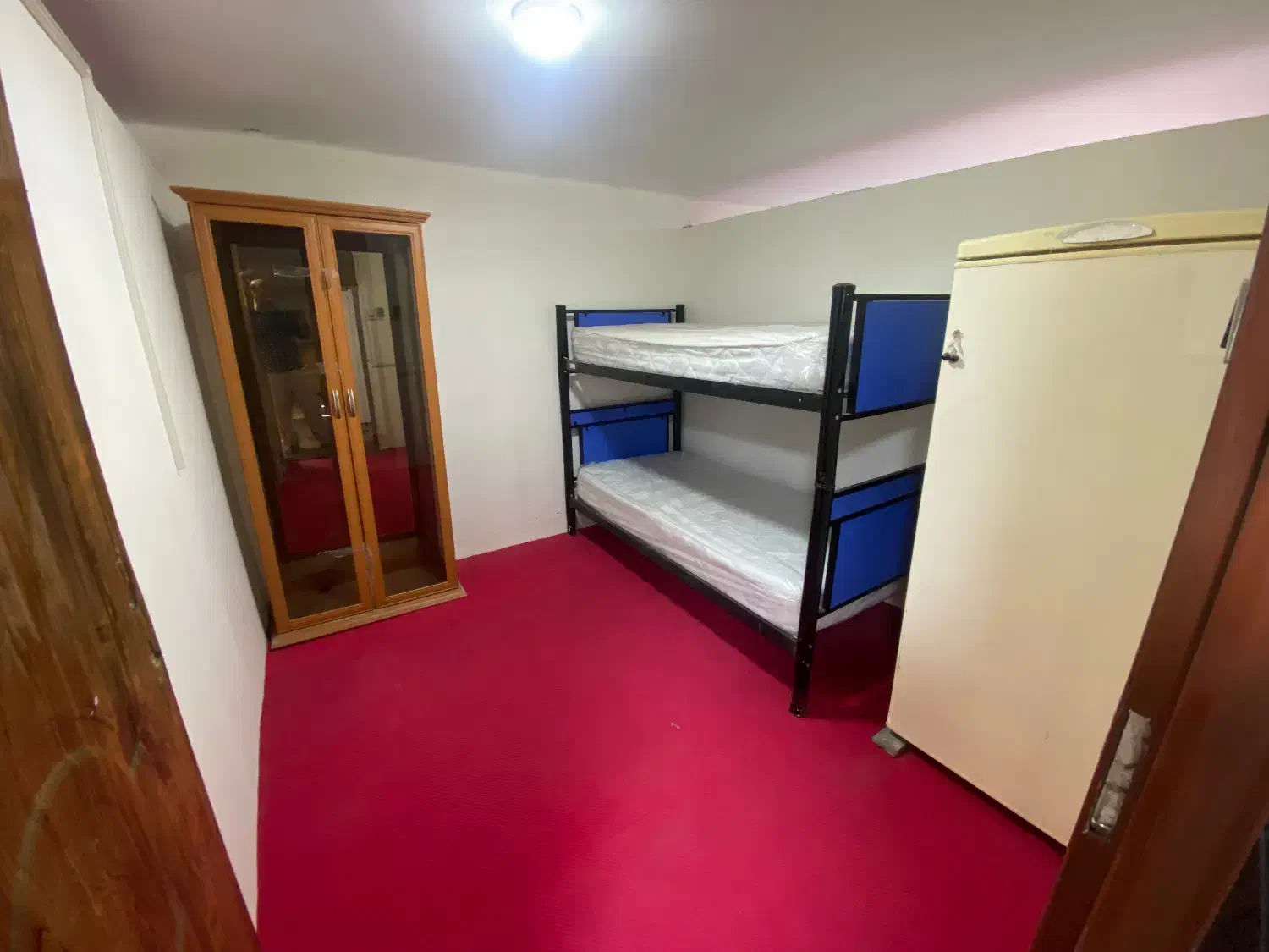 خوابگاه دانشجوئی و کارمندی قائم (پسرانه)|اجارهٔ کوتاه‌مدت آپارتمان و سوئیت|تهران, سهروردی|دیوار