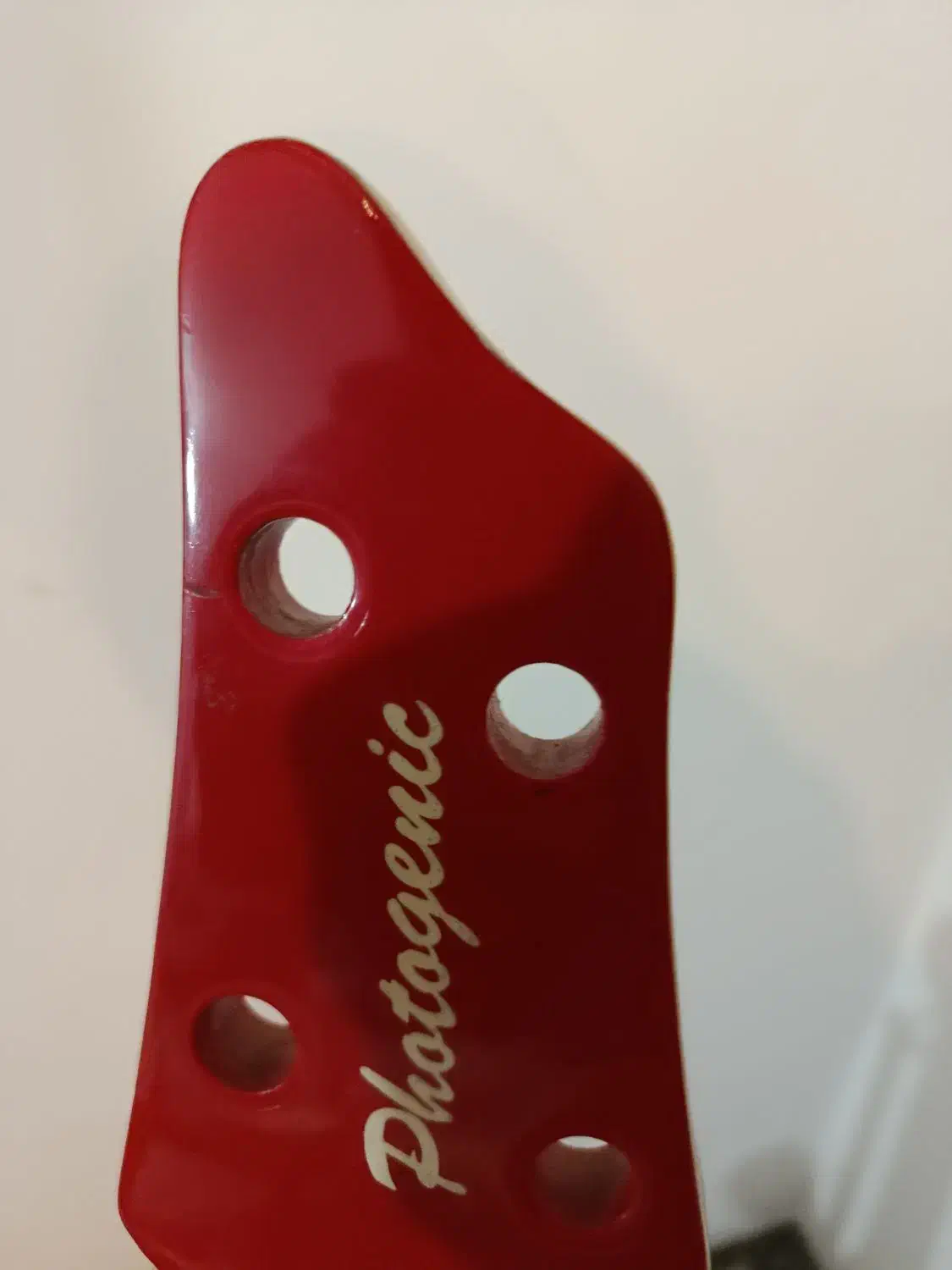 گیتار بیس فتوژنیک|گیتار، بیس، امپلیفایر|سلماس, |دیوار