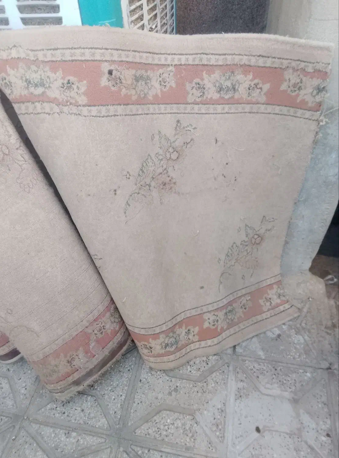 کناره قالی|فرش|تربت جام, اسماعیل آباد|دیوار