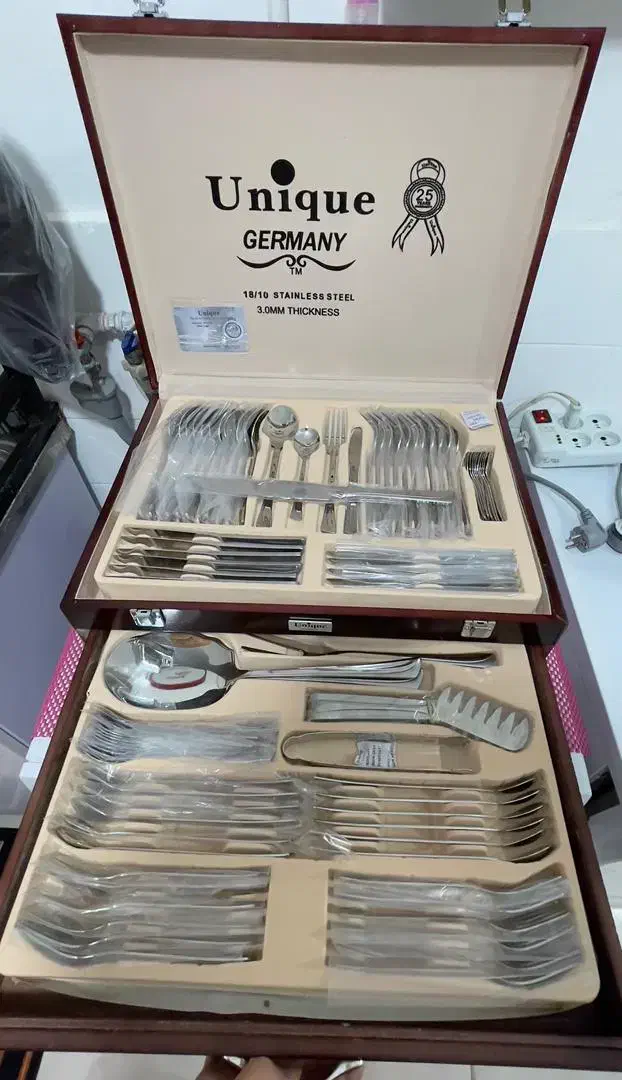 سرویس قاشق‌وچنگال Unique طرح ناخونی 18نفره|ظروف سرو و پذیرایی|کنارک, |دیوار