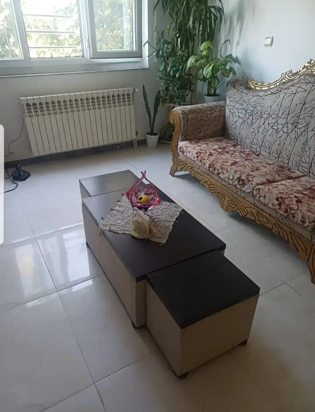 مبلمان سلطنتی ۷ نفره با جلومبلی و دوعددعسلی|مبلمان خانگی و میز عسلی|سنندج, |دیوار