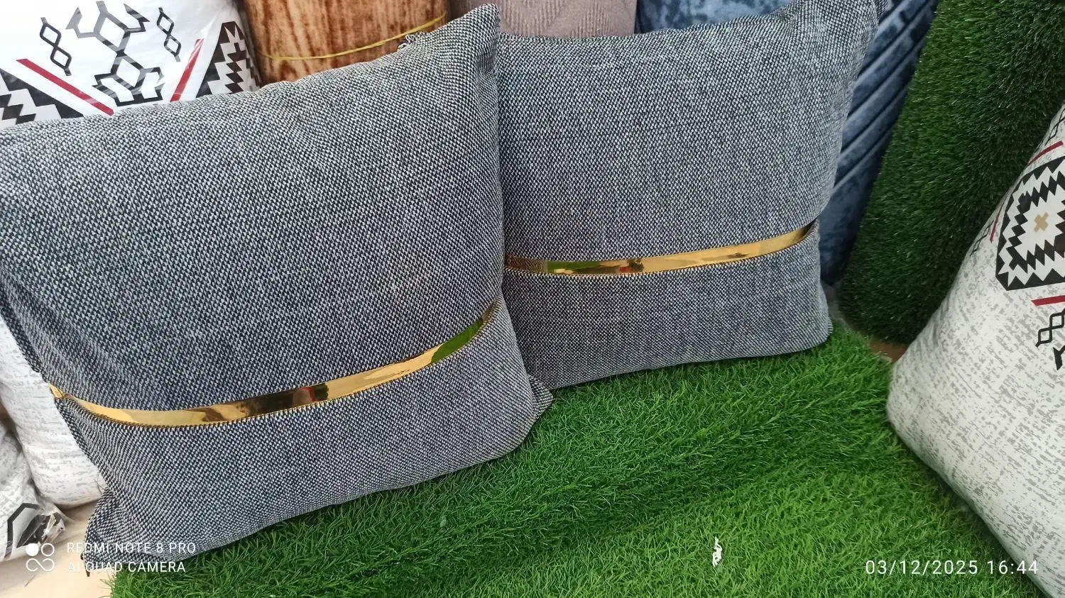 بالش متکا وبالش خوب .کوسن|رختخواب، بالش، پتو|کارون, |دیوار