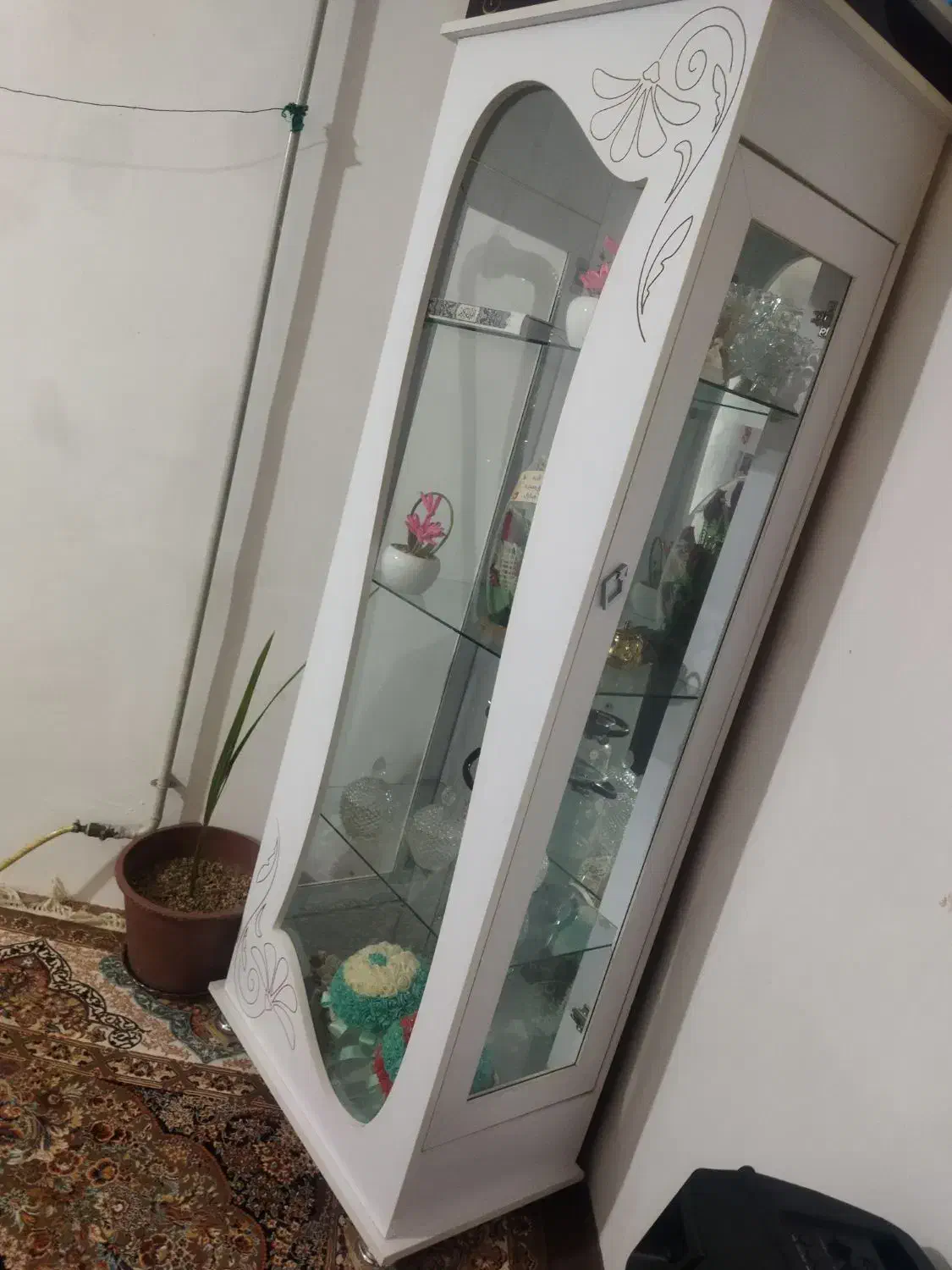 بوفه در حد نو|بوفه، ویترین، کنسول|قیدار, |دیوار