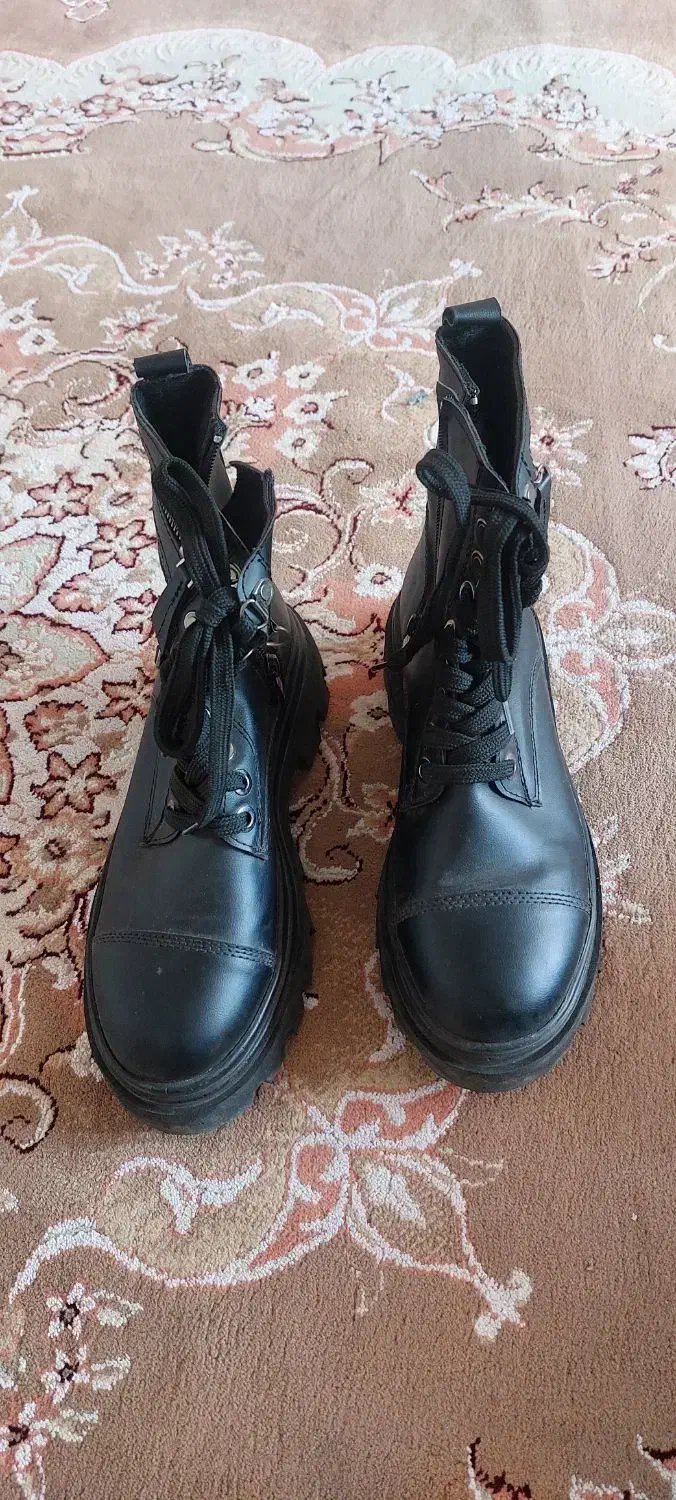 پوتین زنانه|کیف، کفش، کمربند|شیراز, کوزه گری|دیوار