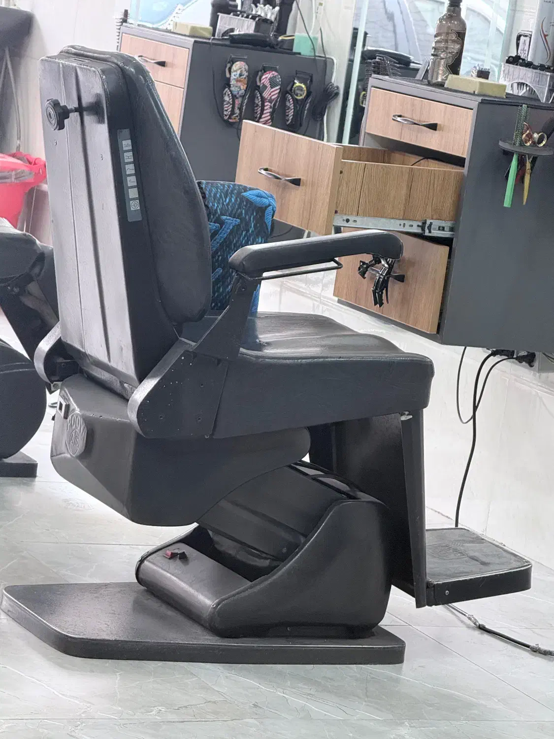 صندلی برقی ارایشگاه|آرایشگاه و سالنهای زیبایی|ورامین, خیر آباد|دیوار