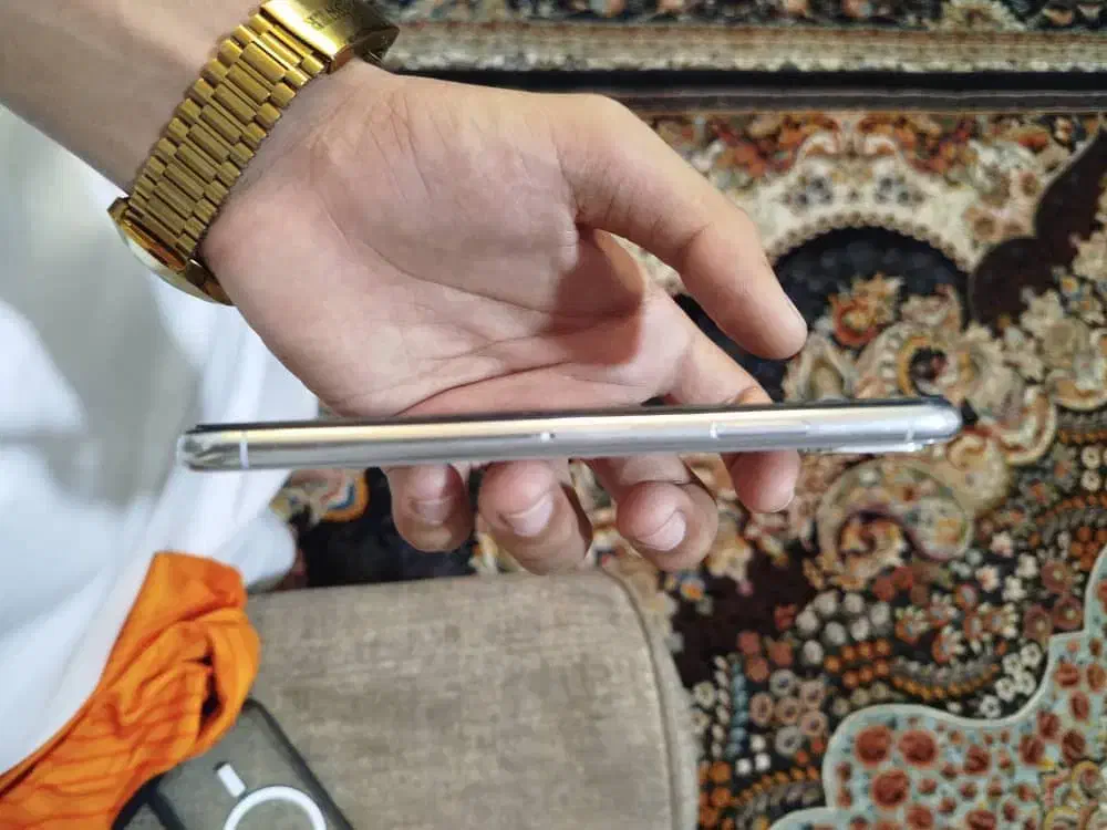 ایفن x تمیز معاوضه با ایپد هم رده نسل ۹یا۸|موبایل|ایرانشهر, |دیوار