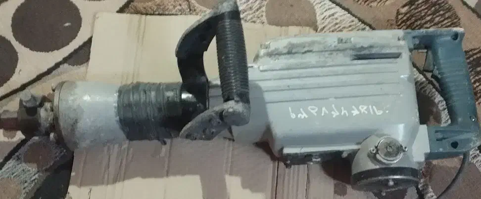 کنده کار وچاه کن|خدمات پیشه و مهارت|خاش, |دیوار