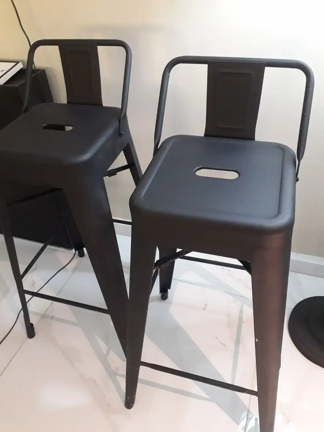 دو (۲) عدد صندلی کانتر فلزی مشکی مات|میز و صندلی غذاخوری|تهران, شهرک آزمایش|دیوار