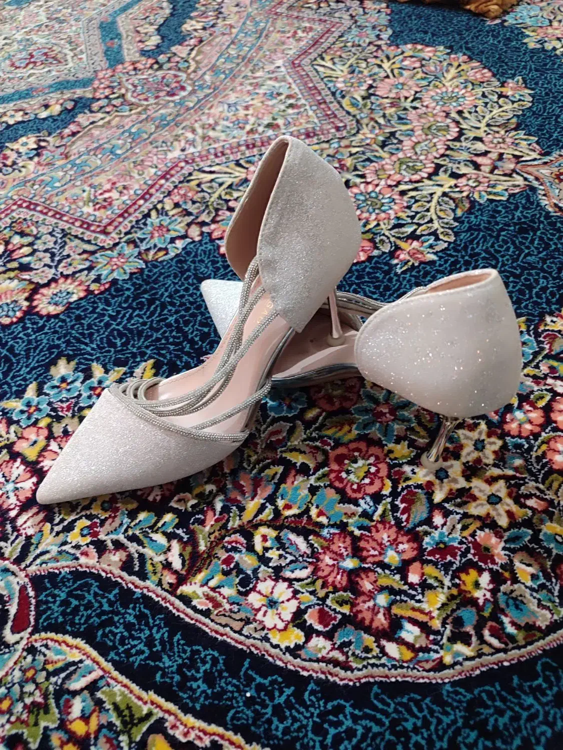 کفش مجلسی|کیف، کفش، کمربند|سراوان, |دیوار