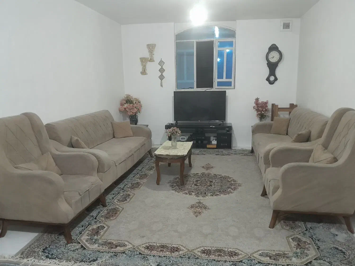 خونه دوخوابه تمیز طبقه دوم|اجارهٔ خانه و ویلا|شیراز, کوشک میدان|دیوار