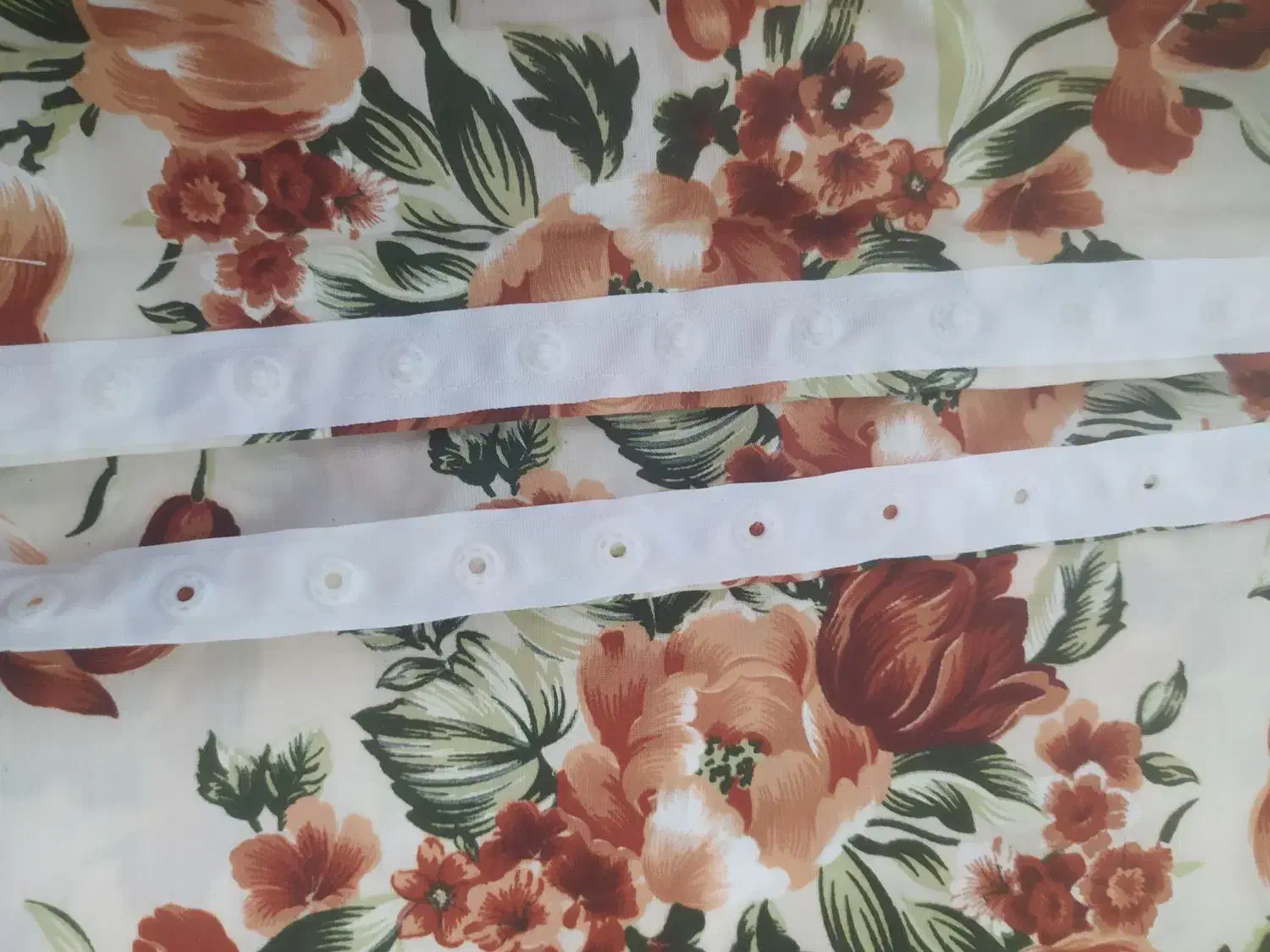 پارچه لحاف تشک بالش دوخته شده و آماده|رختخواب، بالش، پتو|ارومیه, |دیوار