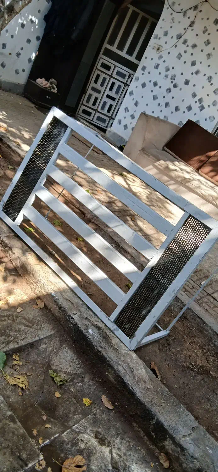 میز فلزی شیک سنگین طرح خاص۱،۶۰در۸۵ سانت|مبلمان خانگی و میز عسلی|محمدشهر, شهرک چمران|دیوار