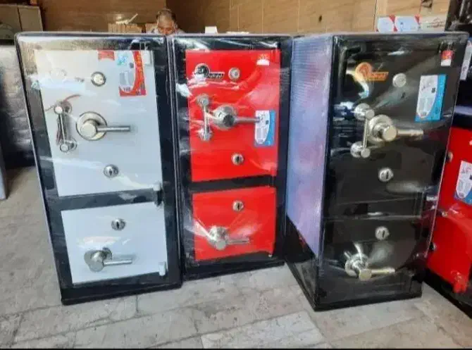 گاوصندوق zr گاو صندوق zr|ابزارآلات|مشهد, سناباد|دیوار