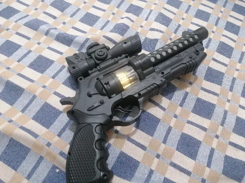 تفنگ|اسباب‌‌بازی|قم, بنیاد|دیوار