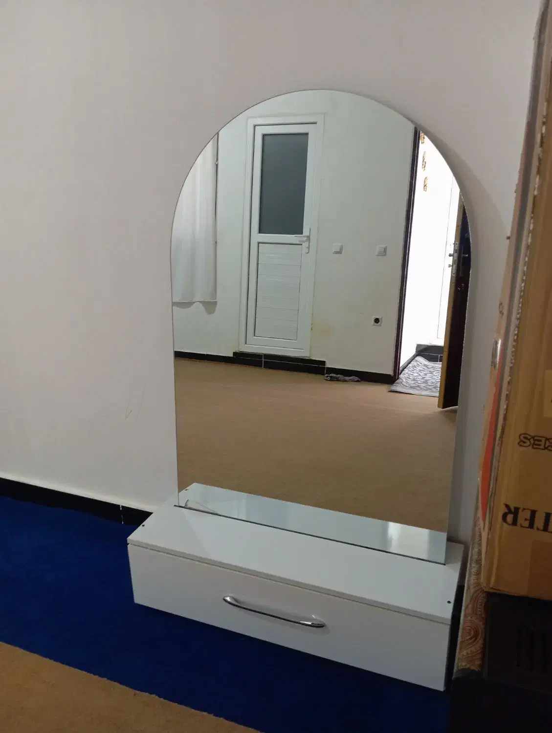 آینه و کنسول|بوفه، ویترین، کنسول|مریوان, |دیوار